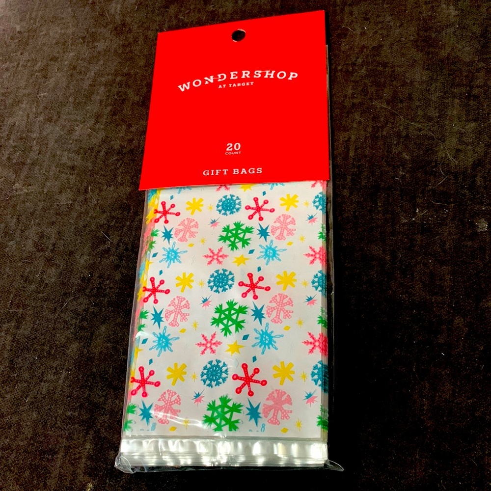 Wonderland treat bags…w tags